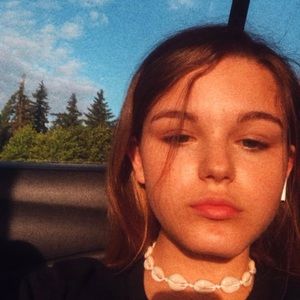 Meet your Posher, Elle